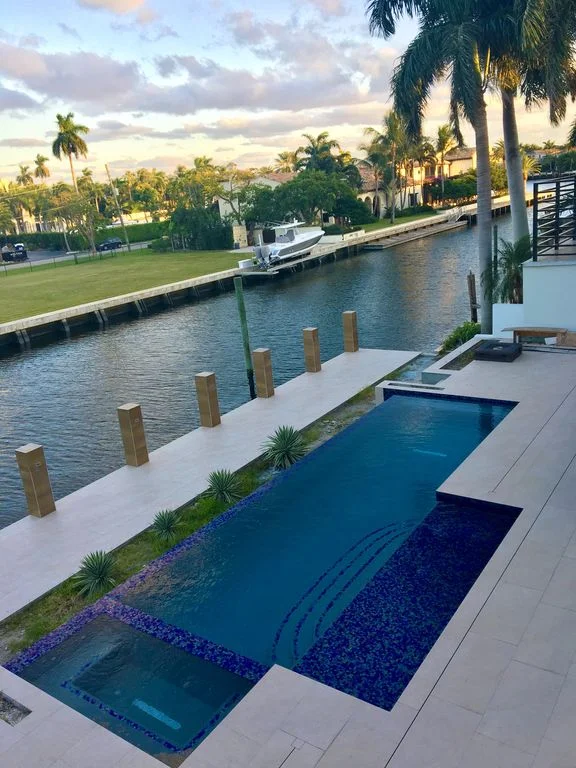 Miami Awarded House - View 6